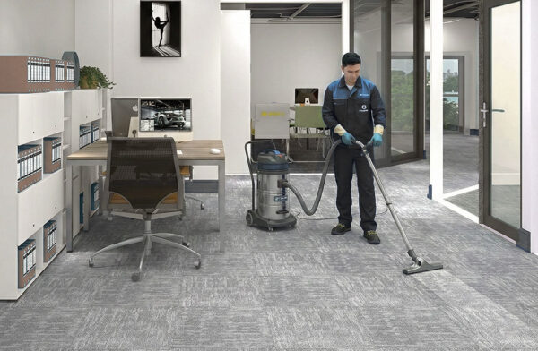 أفضل طرق تنظيف الموكيت المكتبي والحفاظ عليه لأطول فترة – دليل DecorZone الشامل